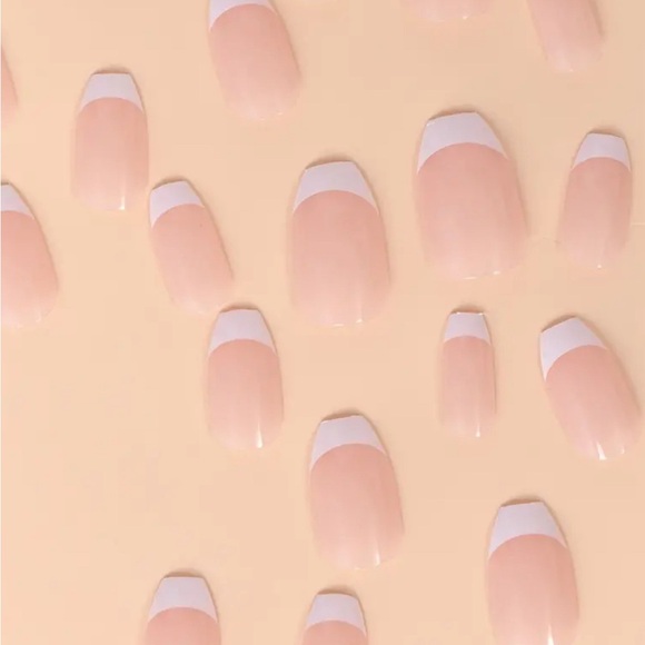 Mix Between Almond & Coffin Styled French Manicure Press On Nail Kit - Picture 3 of 4